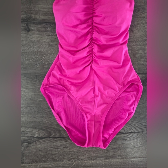 Kate Spade Women's Pink Rosette High Neck Swimsuit Size XS - NEW - Picture 3 of 10